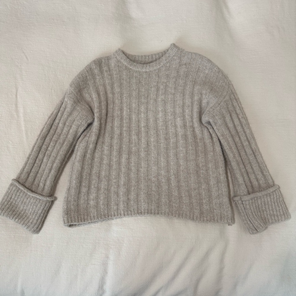 Oatmeal chunky knit sweater